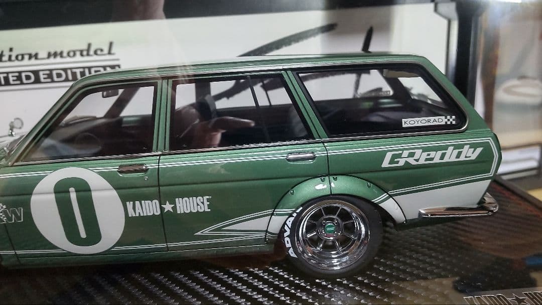 ミニカー 1/18 Datsun 510 Wagon With Mr. Jun Imai