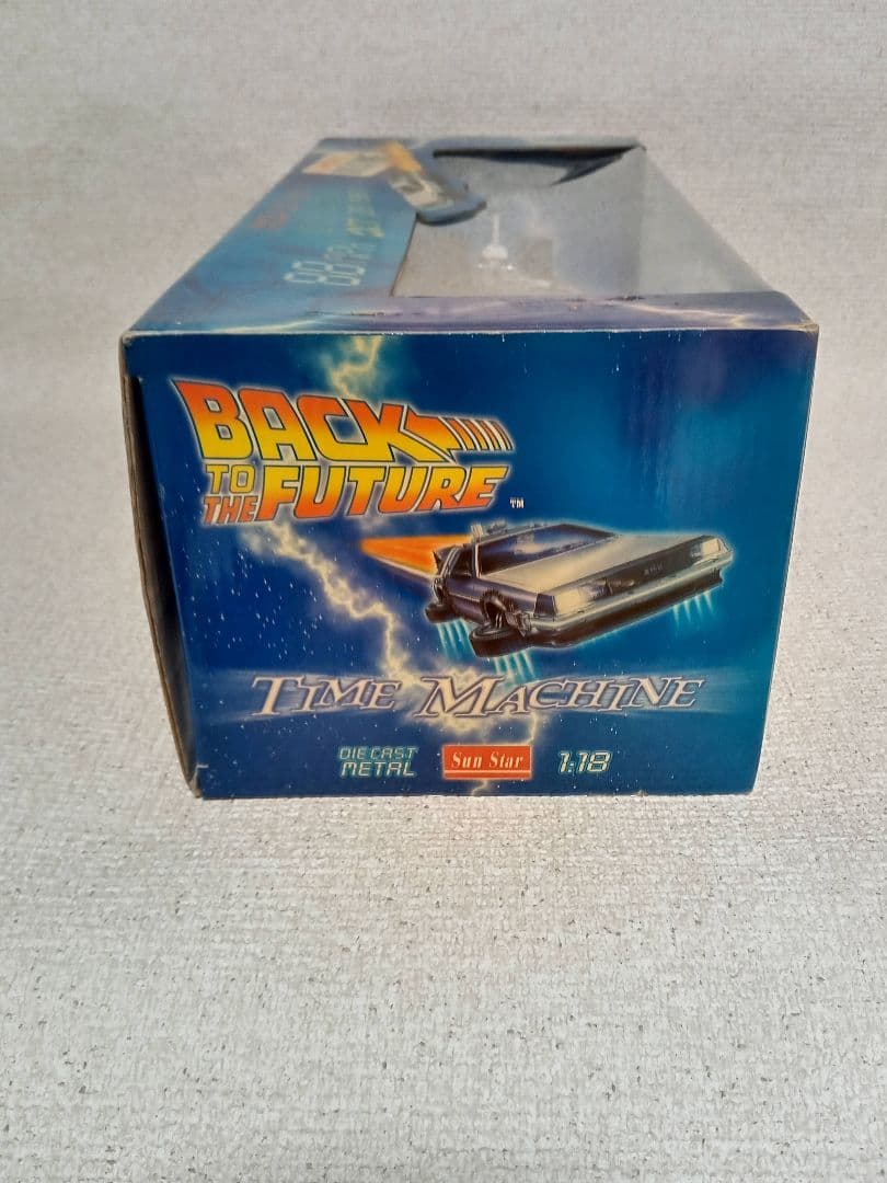 デロリアン part2 SUNSTAR 開封品 バック・トゥ・ザ・フューチャー