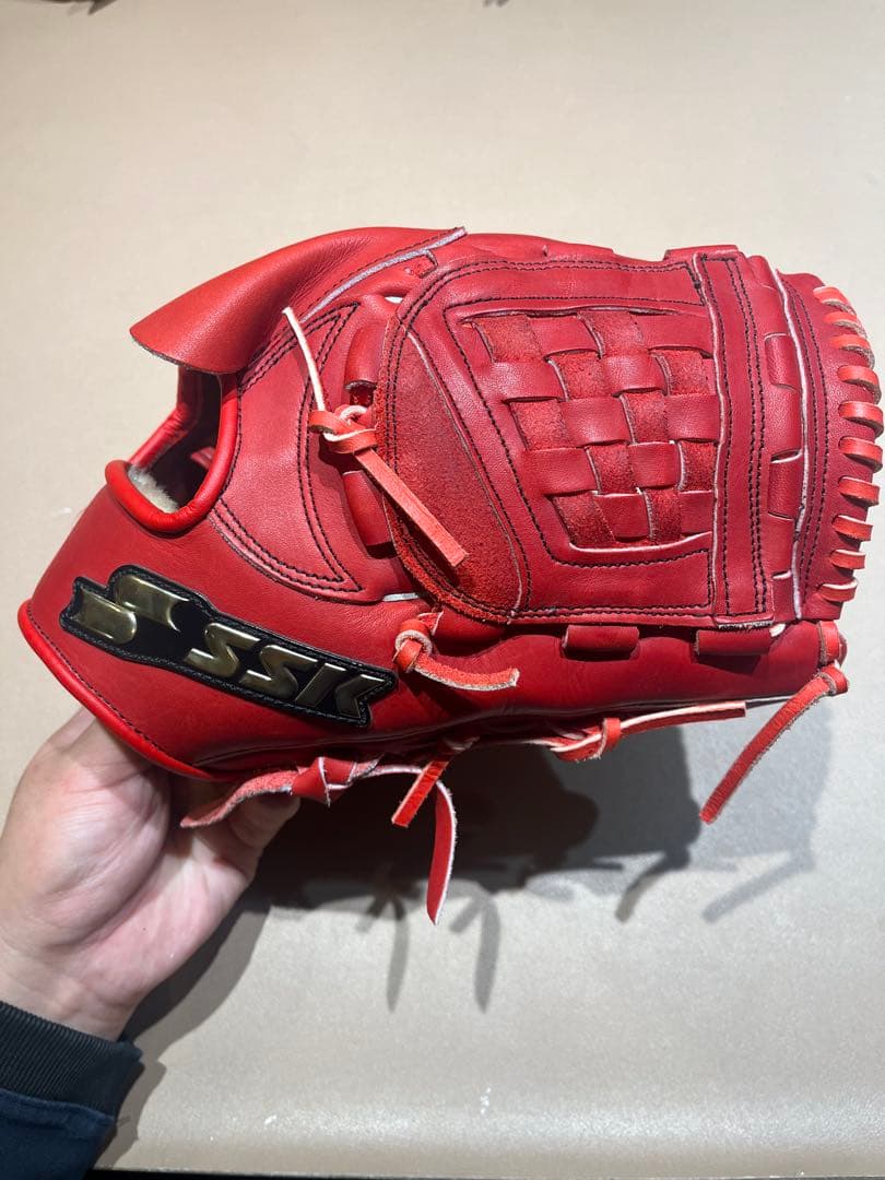 R*G様 【美品】SSK 硬式　投手用グローブ