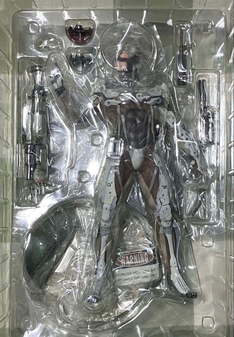 Gecco l Gear 雷電 スタチュー ホワイトアーマーVer.