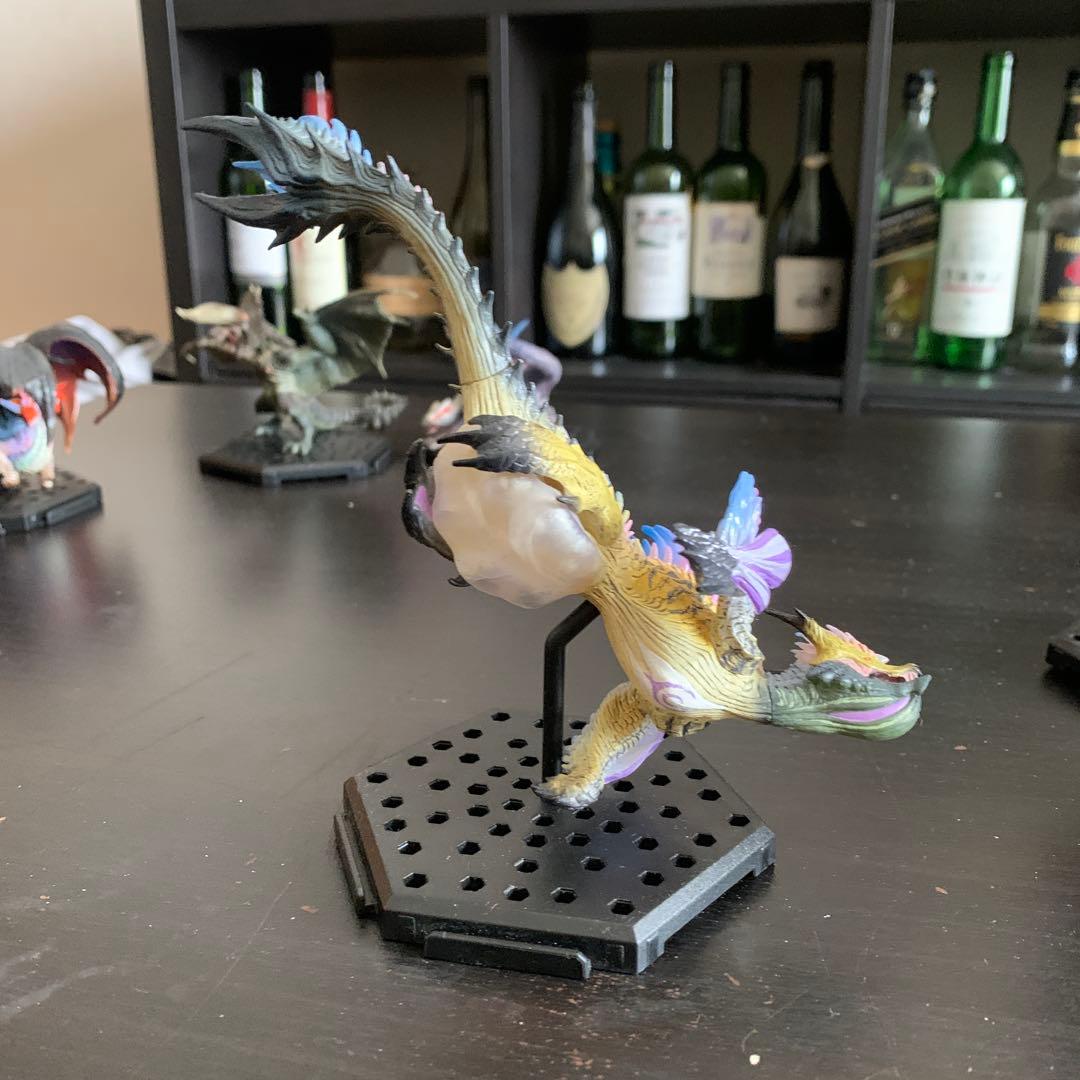 モンハンフィギュア8個まとめ売り