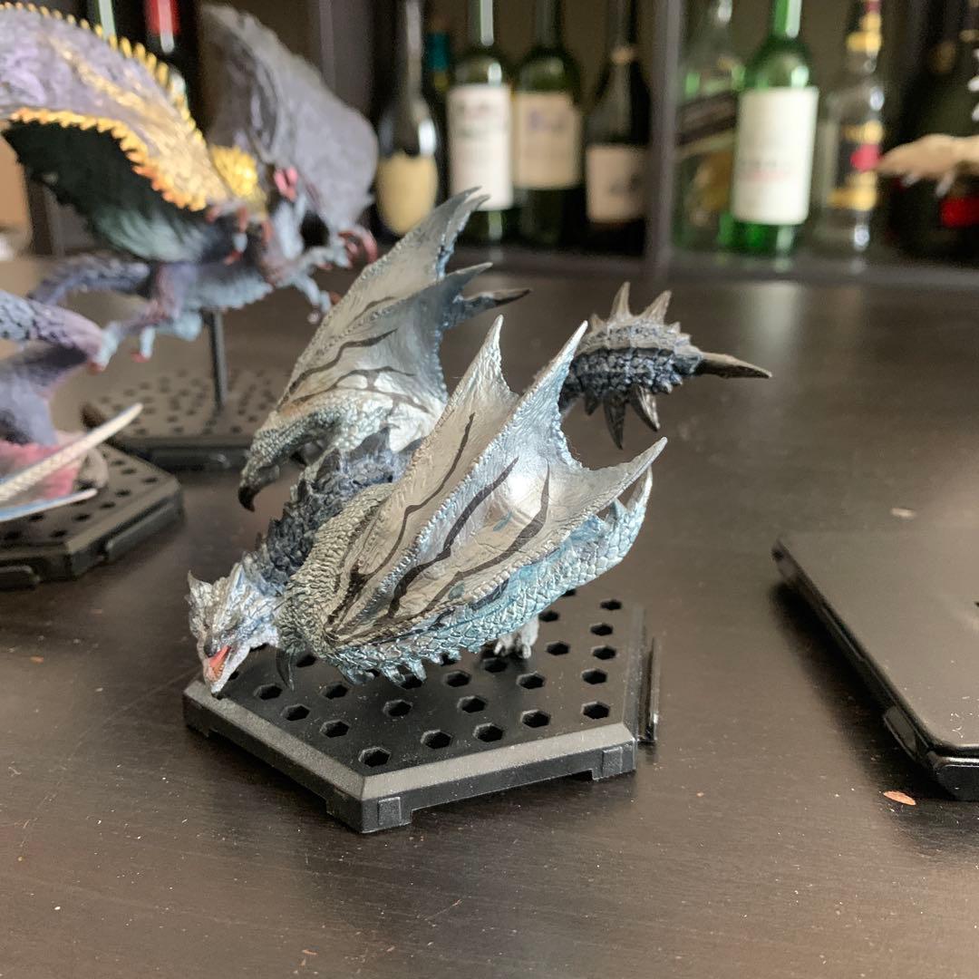 モンハンフィギュア8個まとめ売り