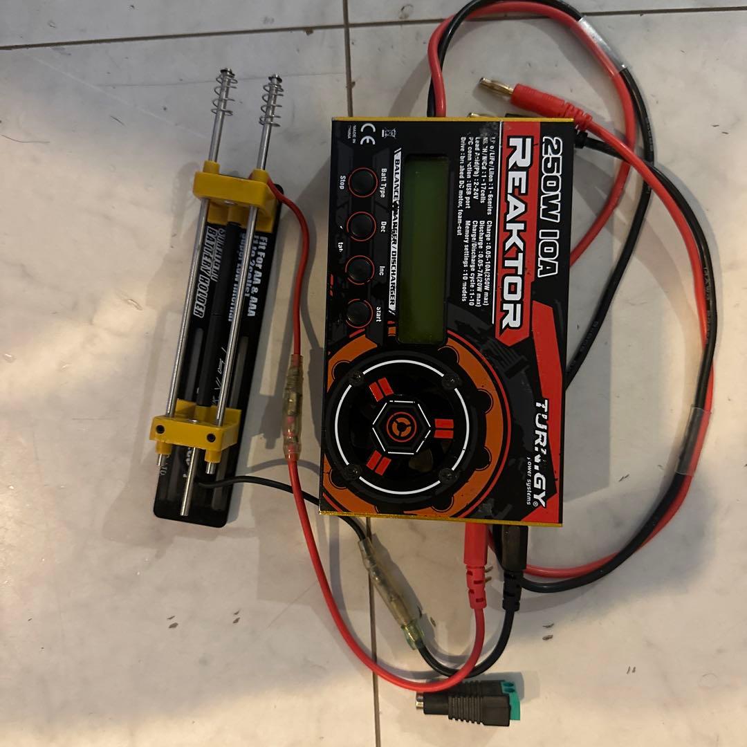 ミニ四駆　サンダーThunder充電器セット