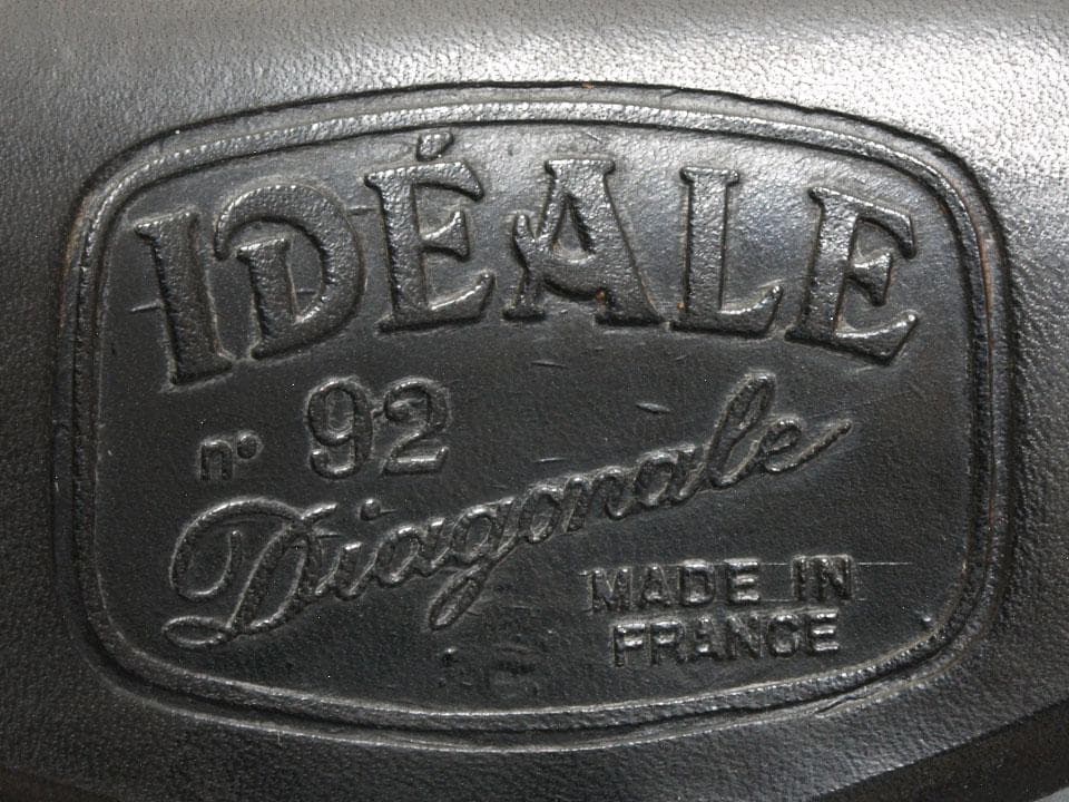 イディアル（IDEALE）サドル 92ディアゴナール黒 新品未使用品