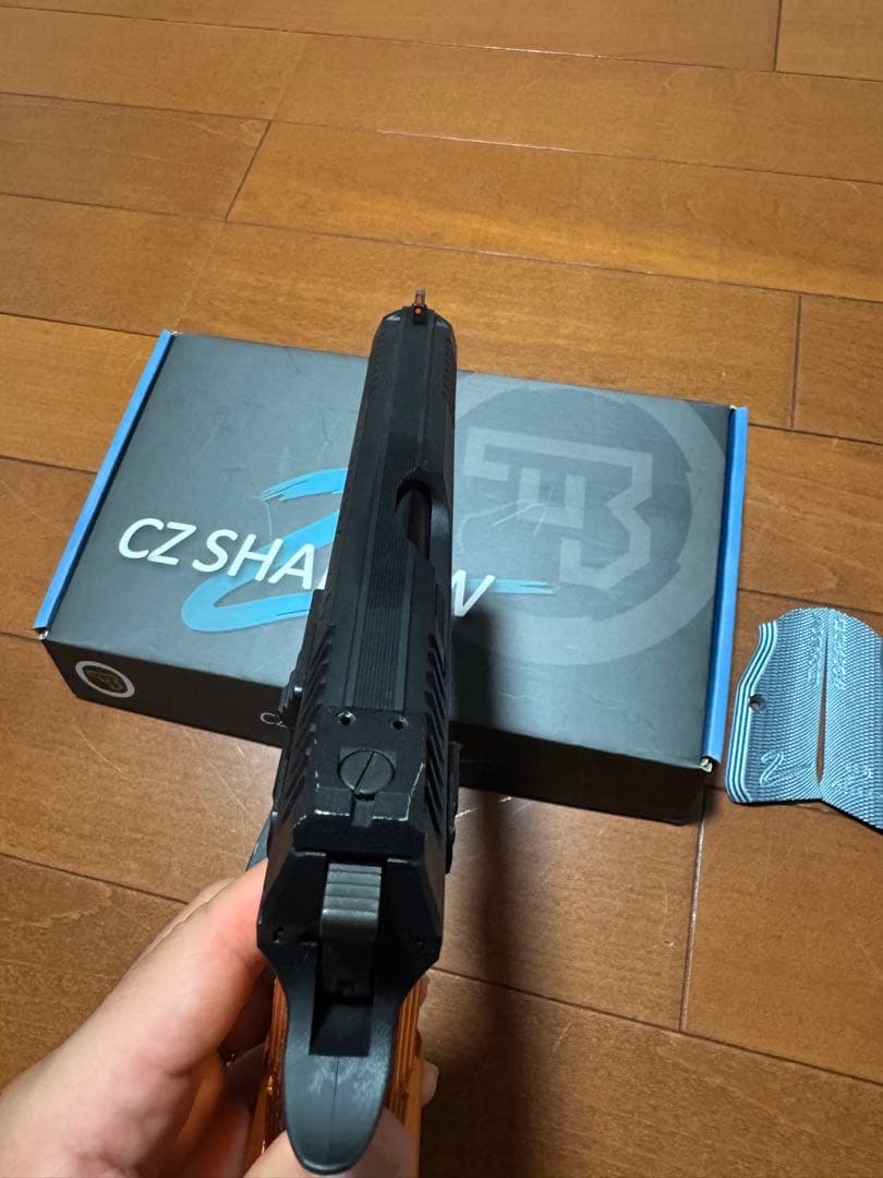 カーボネイト・CZ SHADOW 2 ガスガン ブラック/オレンジ