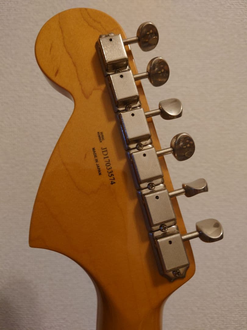 5/30まで　Fender Mustang ホワイト