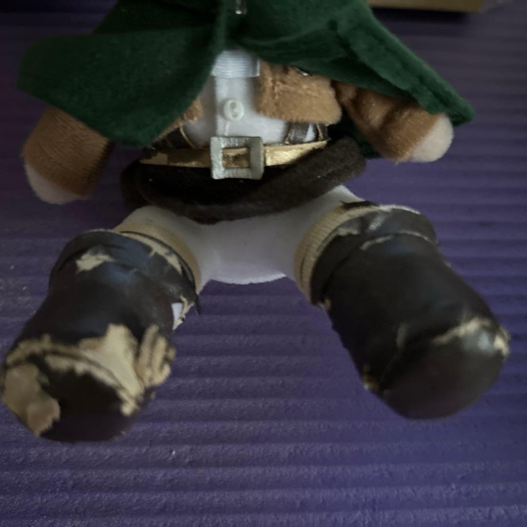 難あり。進撃の巨人　リヴァイ　ぬいぐるみストラップ