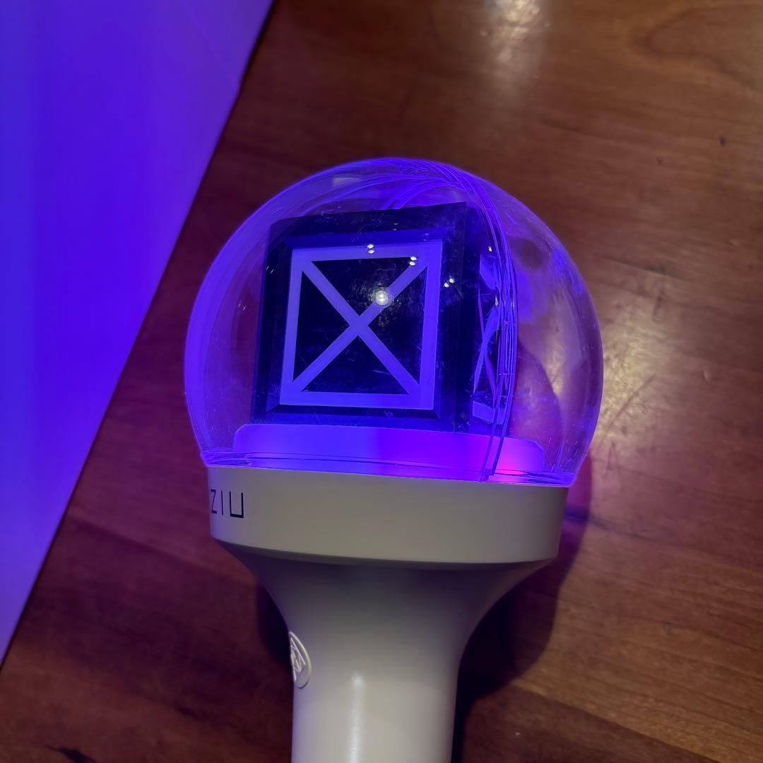 NIZIU ペンライト NiziU OFFICIAL LIGHT STICK