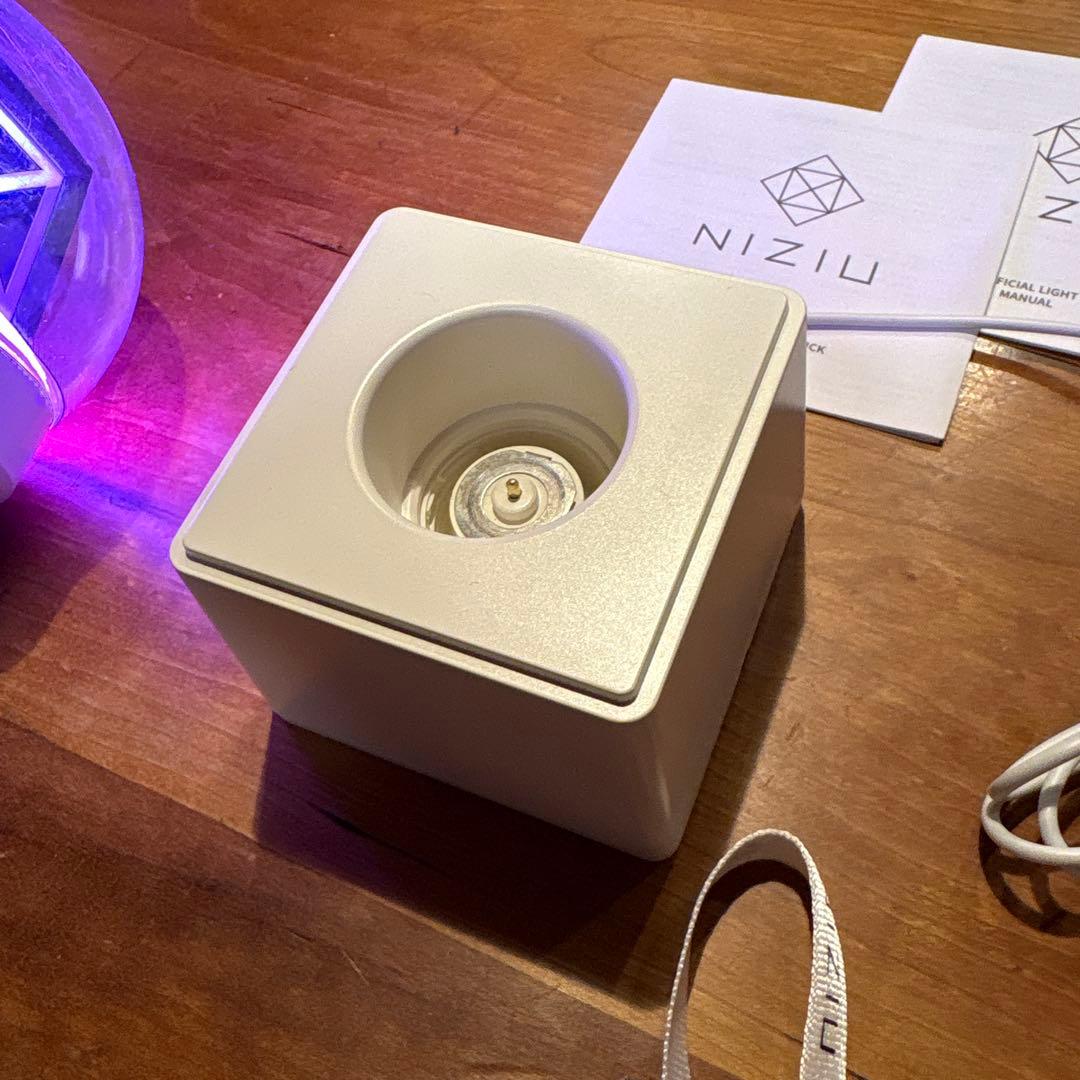 NIZIU ペンライト NiziU OFFICIAL LIGHT STICK