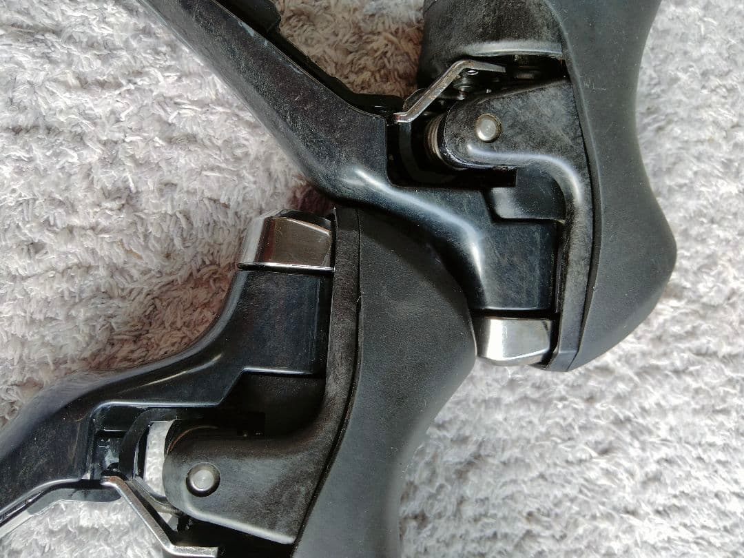 ULTEGRA デュアルレバー機械式　ST-R8000ダブルレバー１１速