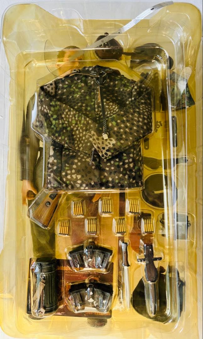 ドラゴンモデルズ　ドイツ国防軍第12SS装甲師団　装甲擲弾兵＆ R75