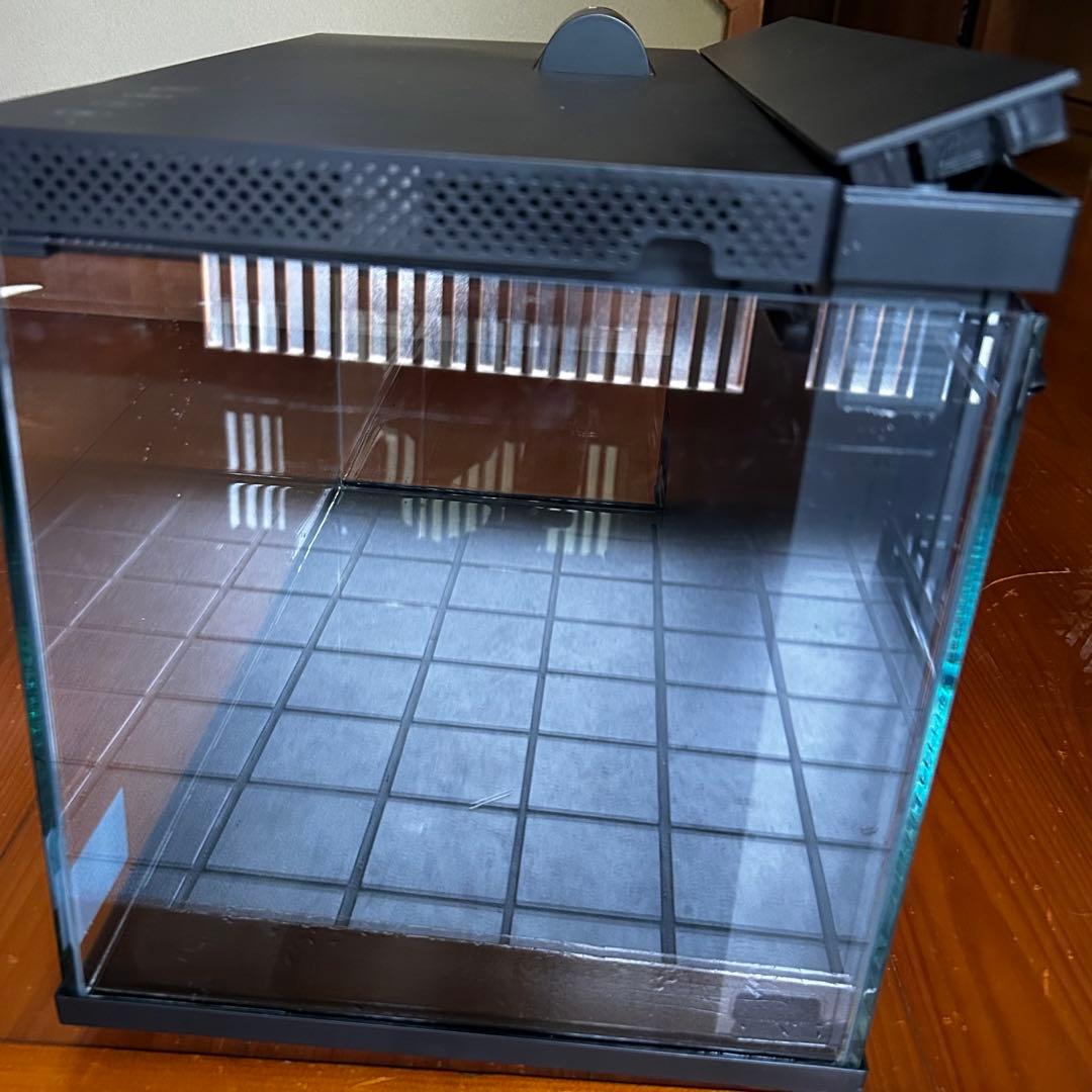 Biorium IoT搭載 クリアガラス 自動給餌機