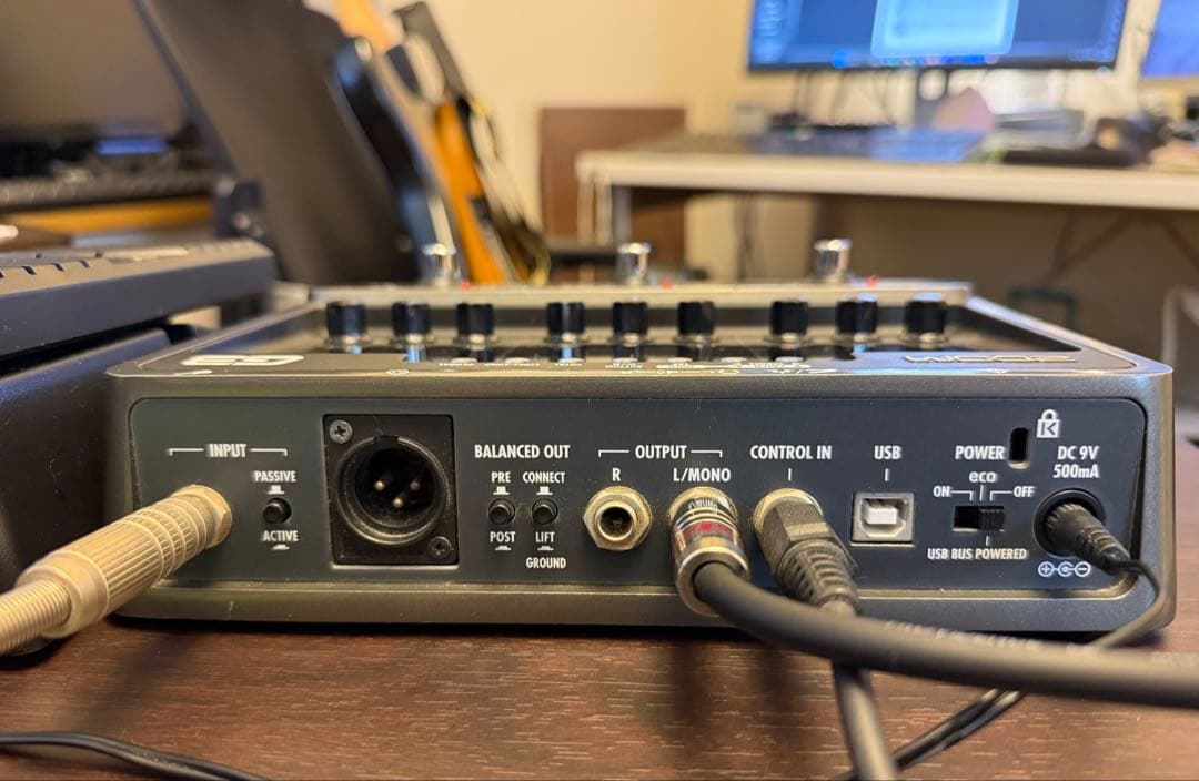 ZOOM G3エフェクター ＋FP02エクスプレッションペダル・ACアダプター付