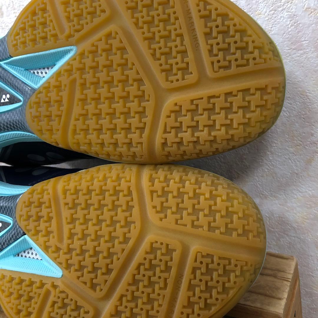 【美品】YONEX パワークッションスリム SHB65Z3S 26.5cm