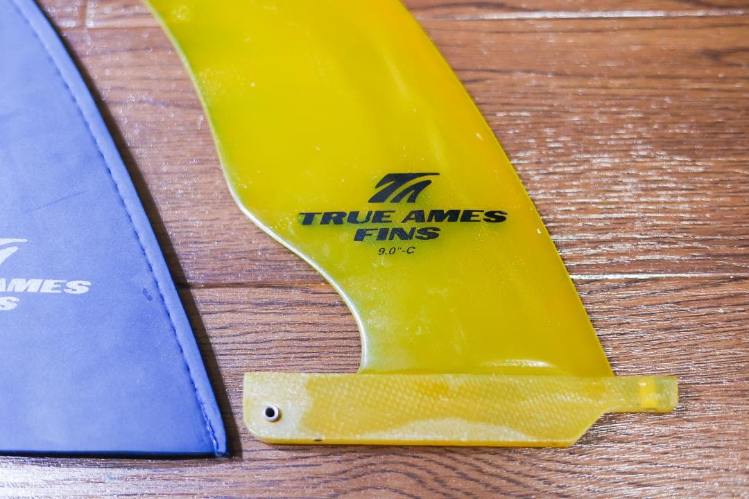 TRUE AMES 9インチ　サーフボードフィン