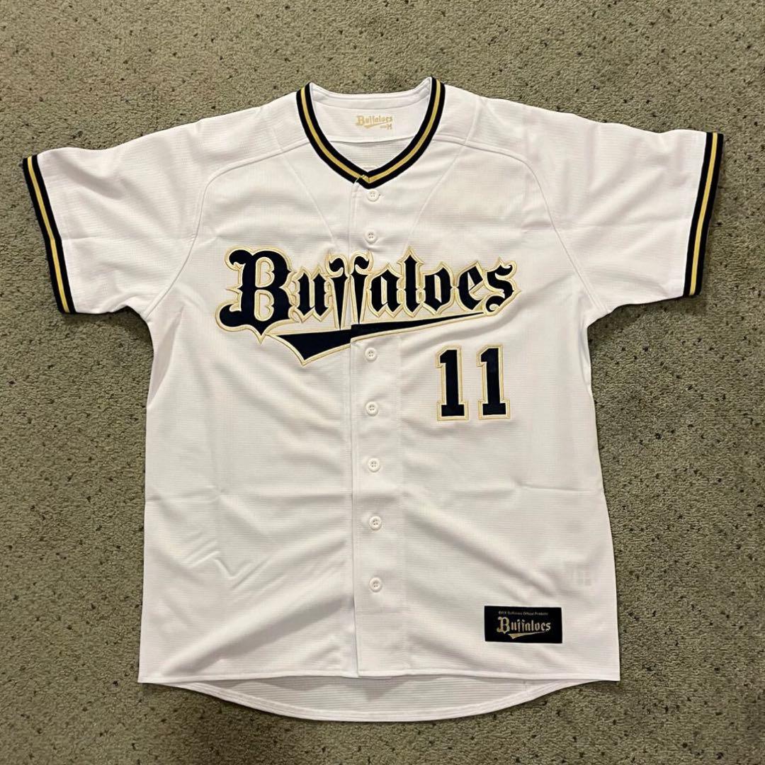 オリックスバッファローズ 山下舜平大 直筆サインユニフォーム