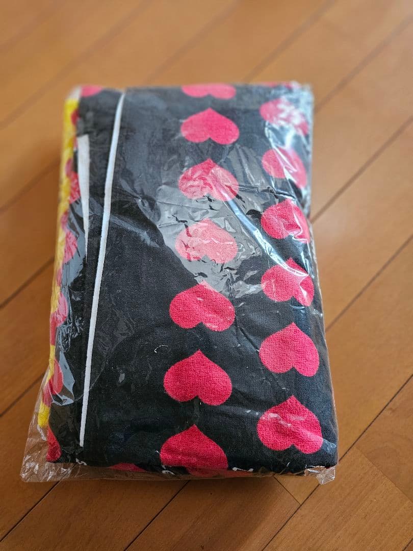 X JAPANヒデ　バスタオル　セット売り　イエローハート　ブラックハート