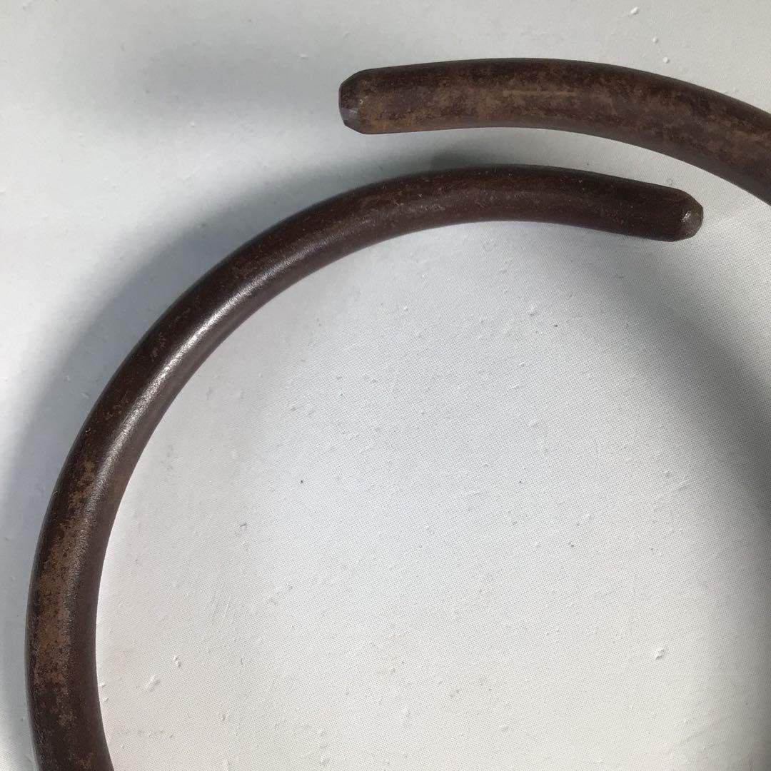 Ｎ５２４　釜釻　『加藤忠三郎(了三)造』『鉄製』『釜鐶』　共箱　茶道具