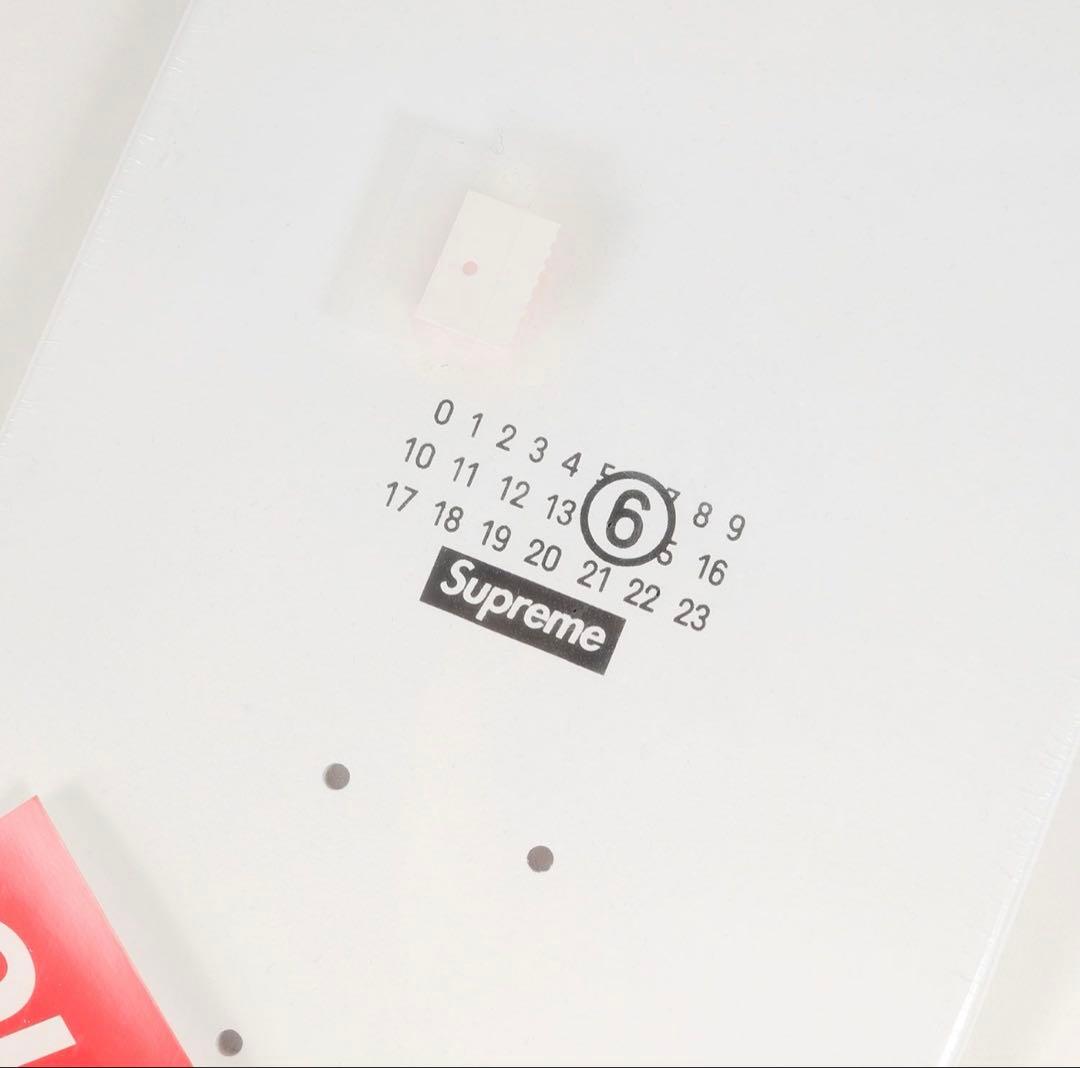 希少アイテムSUPREME×MM6ボックスロゴスケートボード デッキ ホワイト