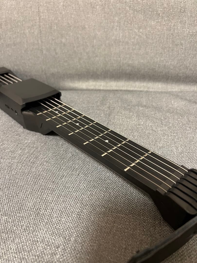 コンパクト　サイレントギター