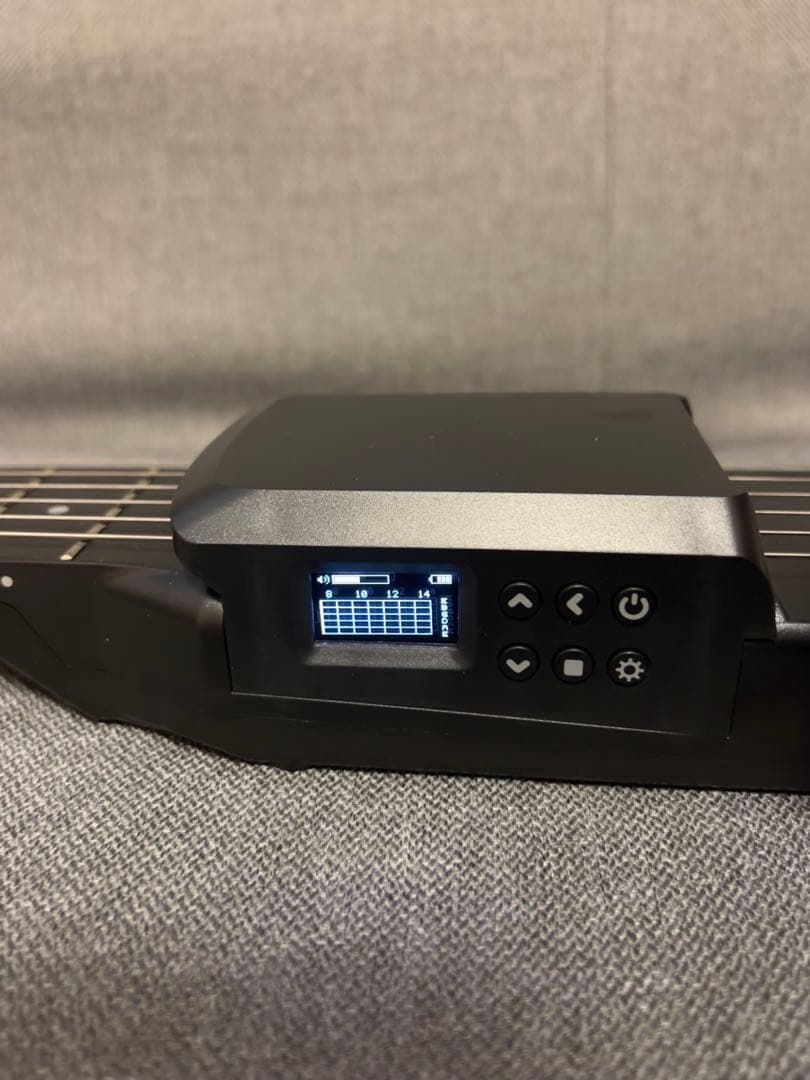 コンパクト　サイレントギター