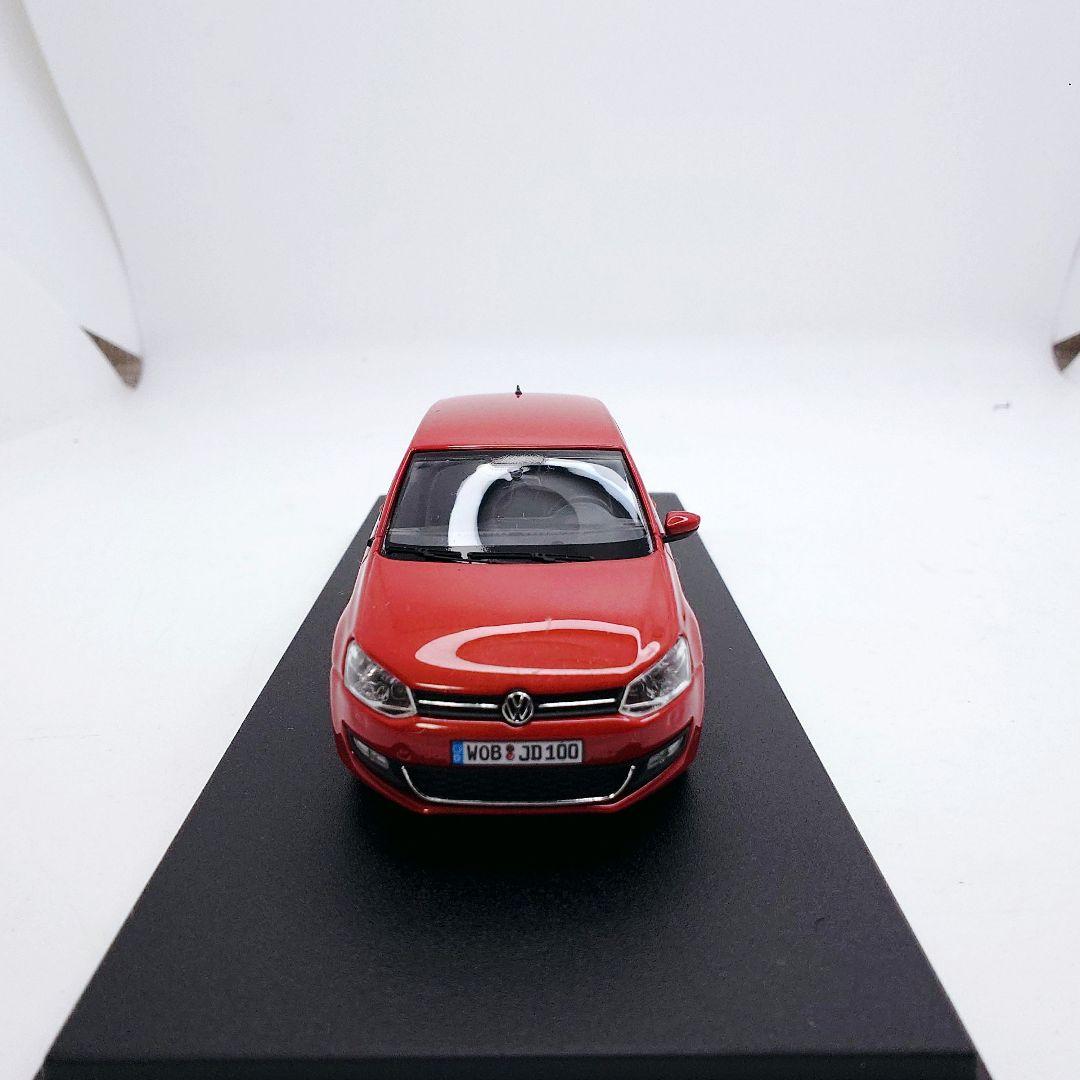 フォルクスワーゲン VW Polo ポロ 赤 1/43スケール ミニカー