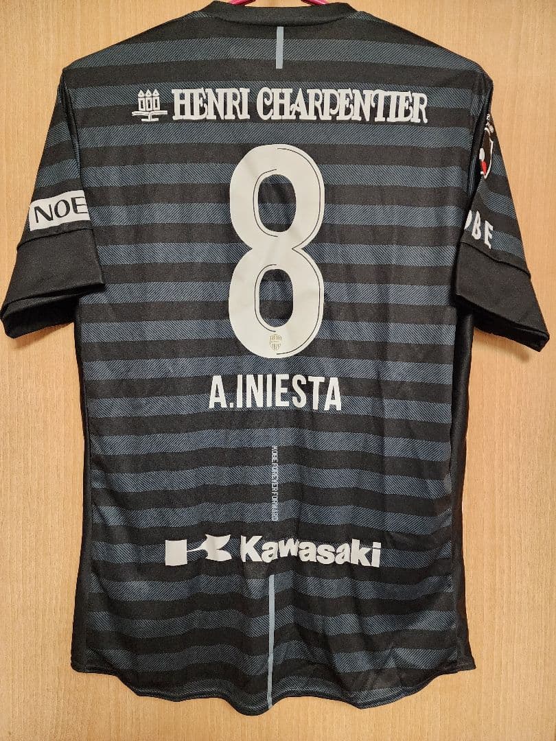 新品未使用　ヴィッセル神戸　イニエスタ　レプリカユニフォーム　3rd　2019