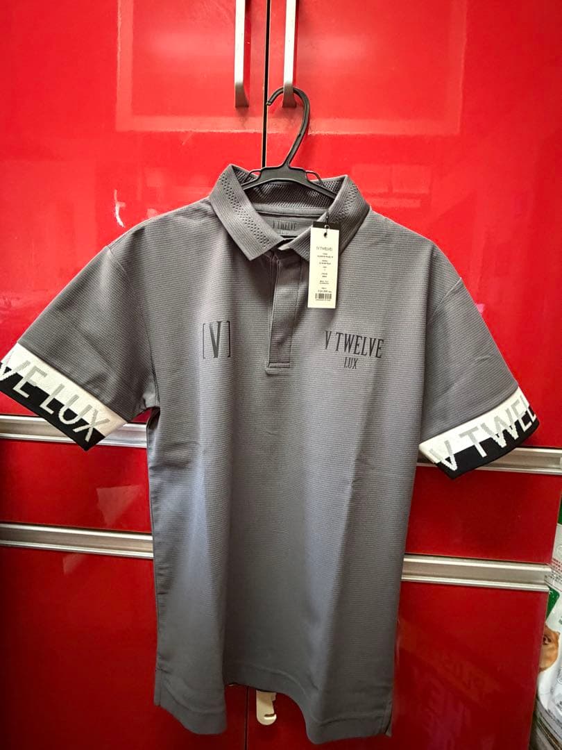 新品タグ付】V12 LUX ゴルフ ポロシャツ L グレー ヴィ・トゥエルヴ