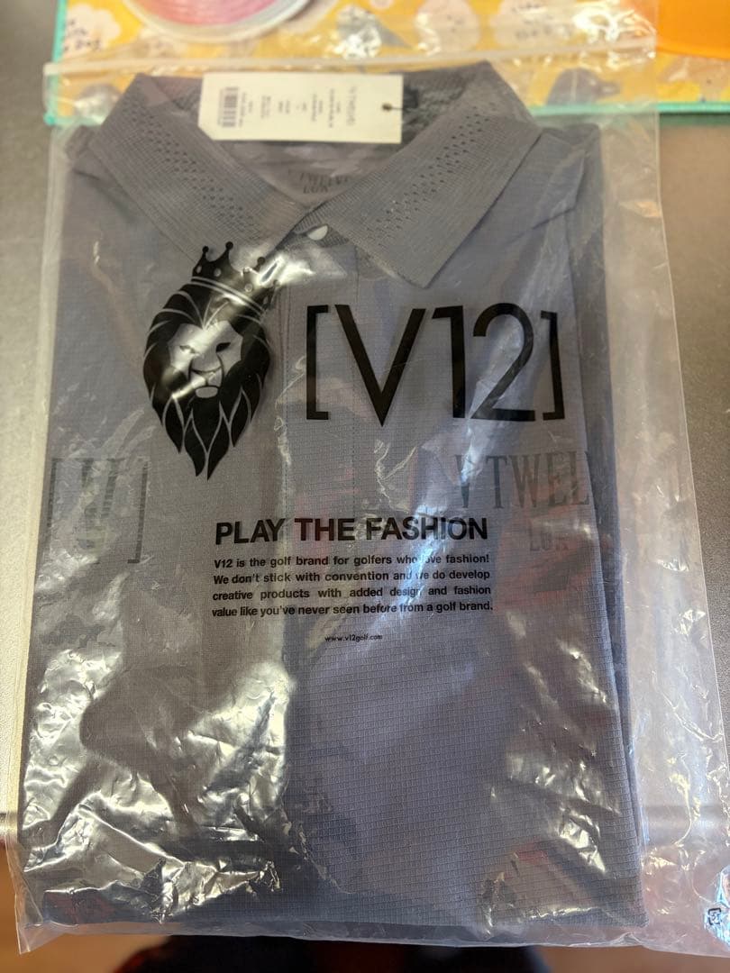 新品タグ付】V12 LUX ゴルフ ポロシャツ L グレー ヴィ・トゥエルヴ