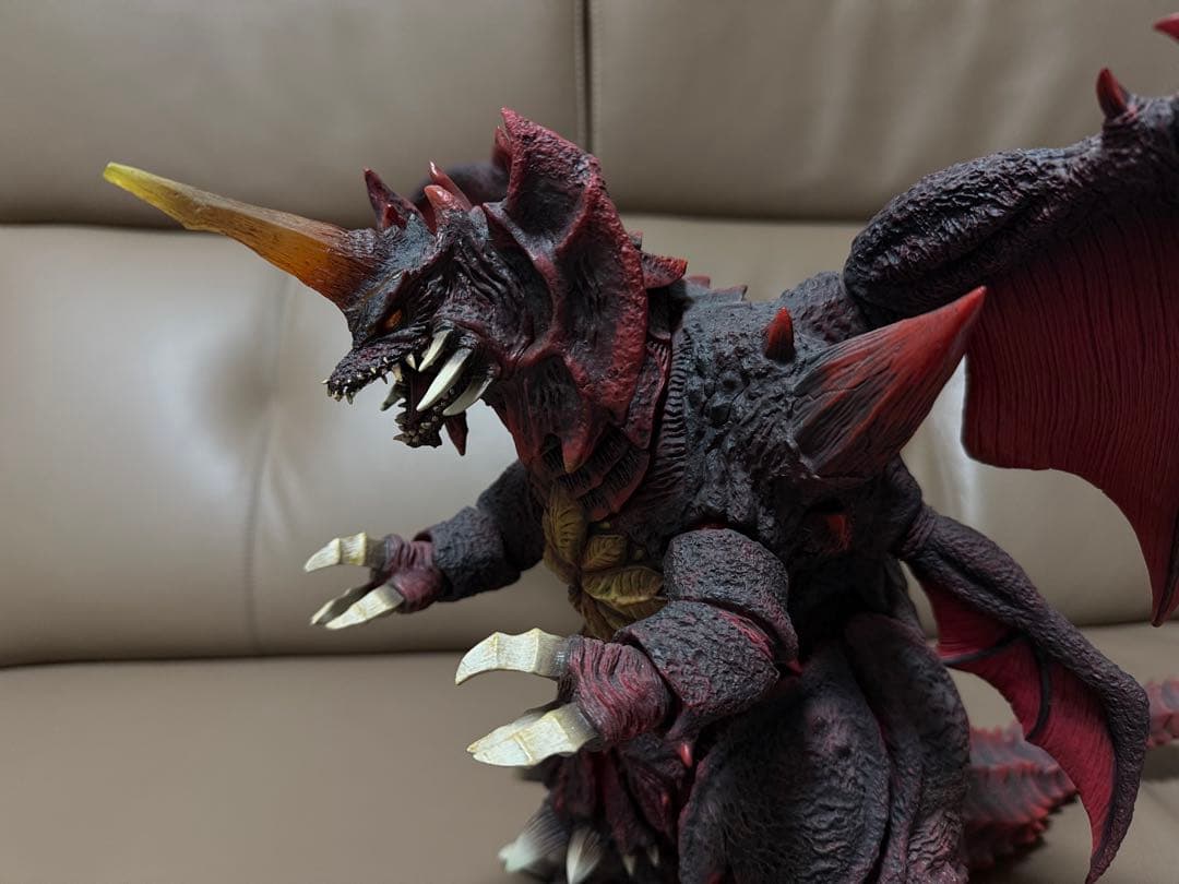 東宝大怪獣シリーズ ゴジラ vs デストロイア デストロイア 完全体 発光Ver