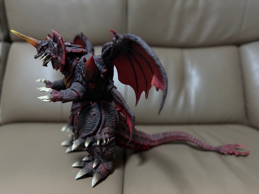 東宝大怪獣シリーズ ゴジラ vs デストロイア デストロイア 完全体 発光Ver