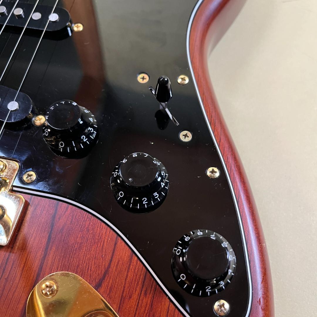 専用 Fender Japan ST62 オーダーメイド オリジナルパーツ付