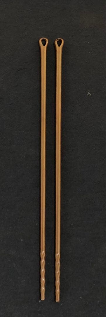 《R》茶道具 鉄風炉火箸 釜師 和田美之助造 共布 共箱　260209け1