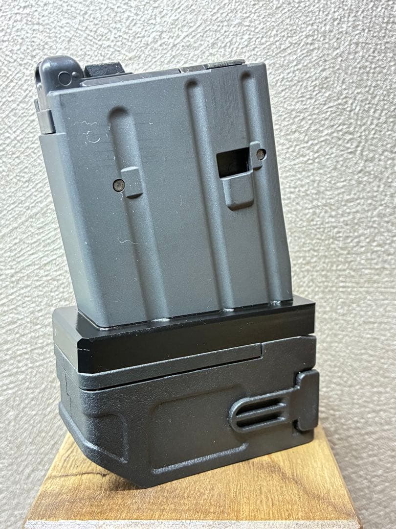 R7-45 東京マルイ GBB M4 マガジンアダプター 外部ソース仕様