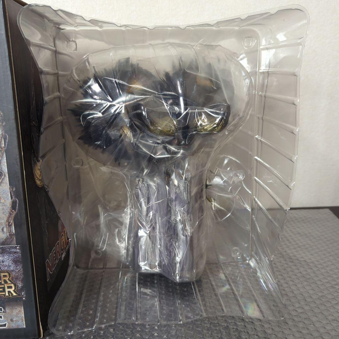 【希少・美品】歴戦王 ネルギガンテ クリエイターズモデル フィギュア カプコン
