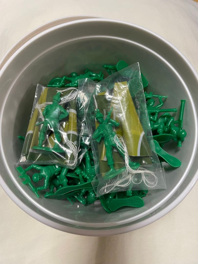 アーミーメン　トイ・ストーリー　アーミーメンバケツ　タカラトミー　軍曹