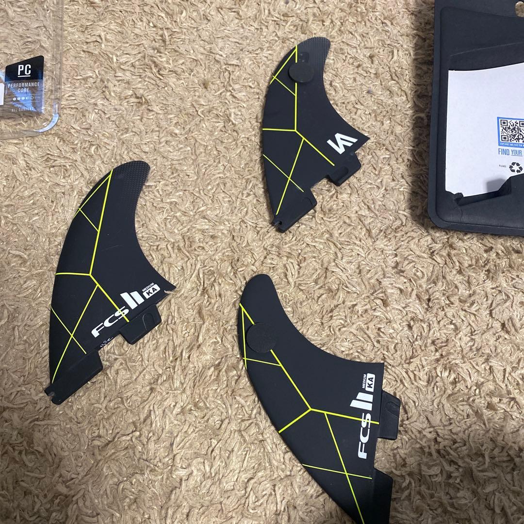 fcs2 フィン　KA コロへアンディーノ　Mサイズ　 トライフィン