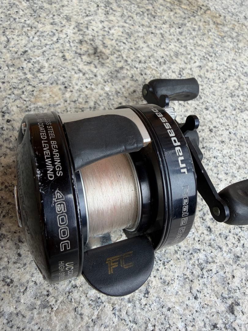 ABU アブガルシア アンバサダー Real2Deal2 UC 4600C 黒