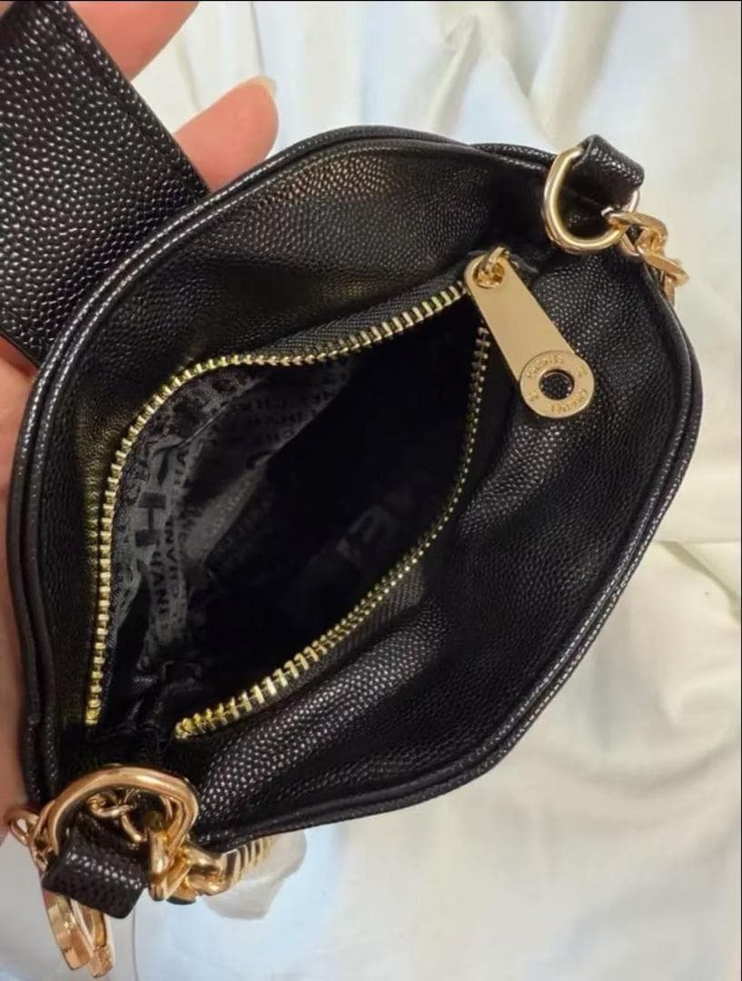 ブラックレザー ショルダーバッグ ノベルティ~~-.