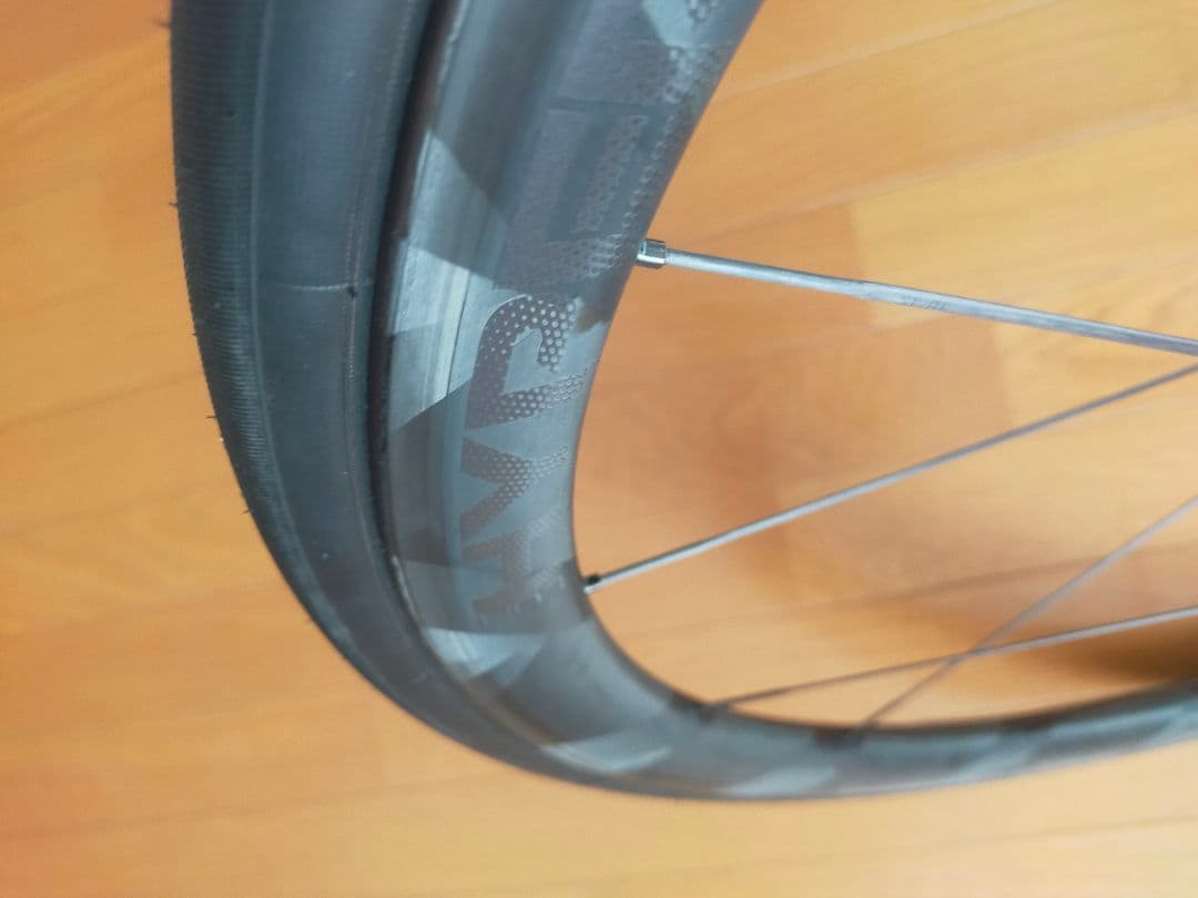 ポチ WINSPACE LUN HYPER r33 　カーボンホイール