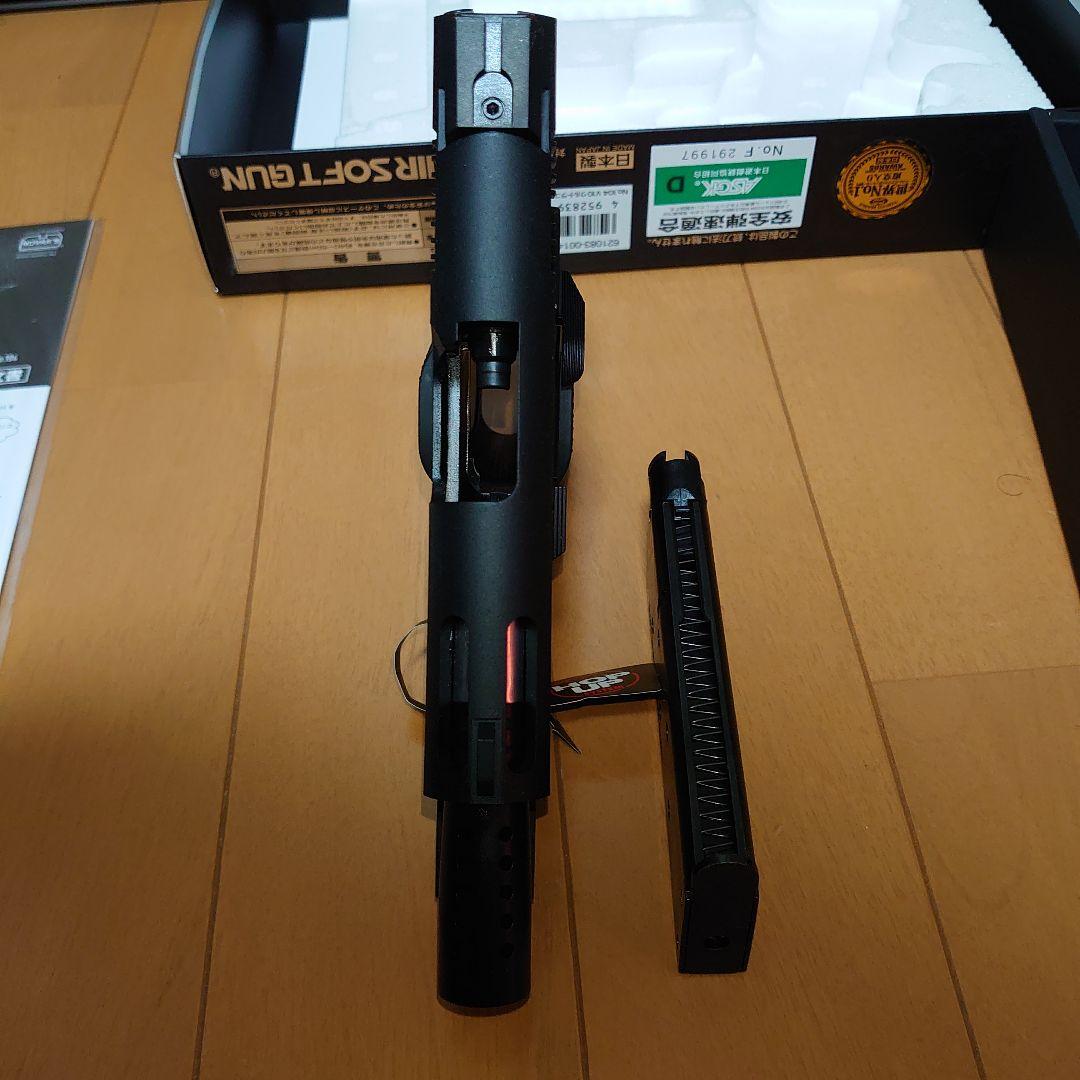 中古美品　東京マルイ　V10ウルトラコンパクト　ブラック