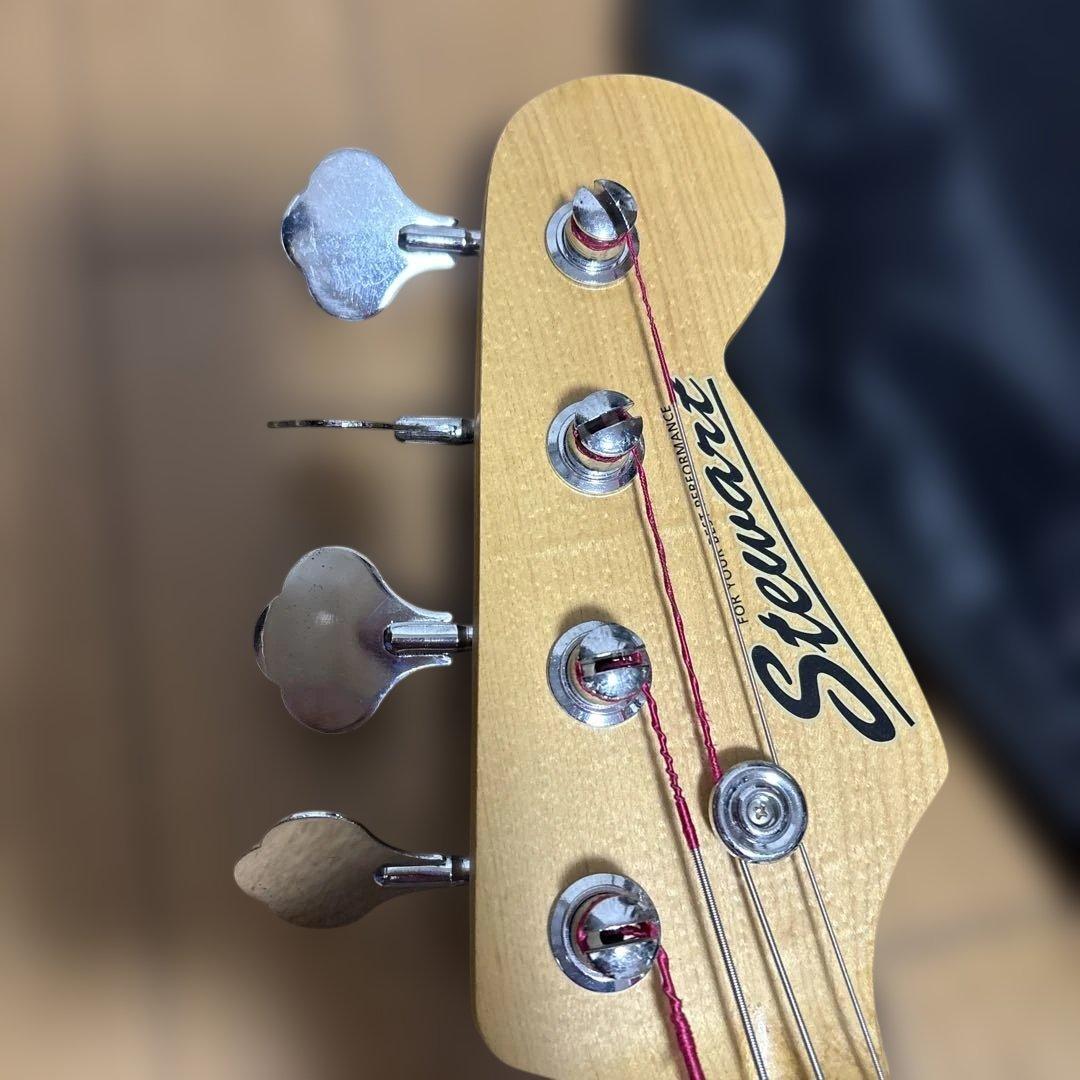 スチュワート エレキギター ベース