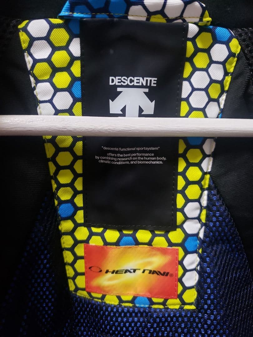 DESCENTE　スキーウェア