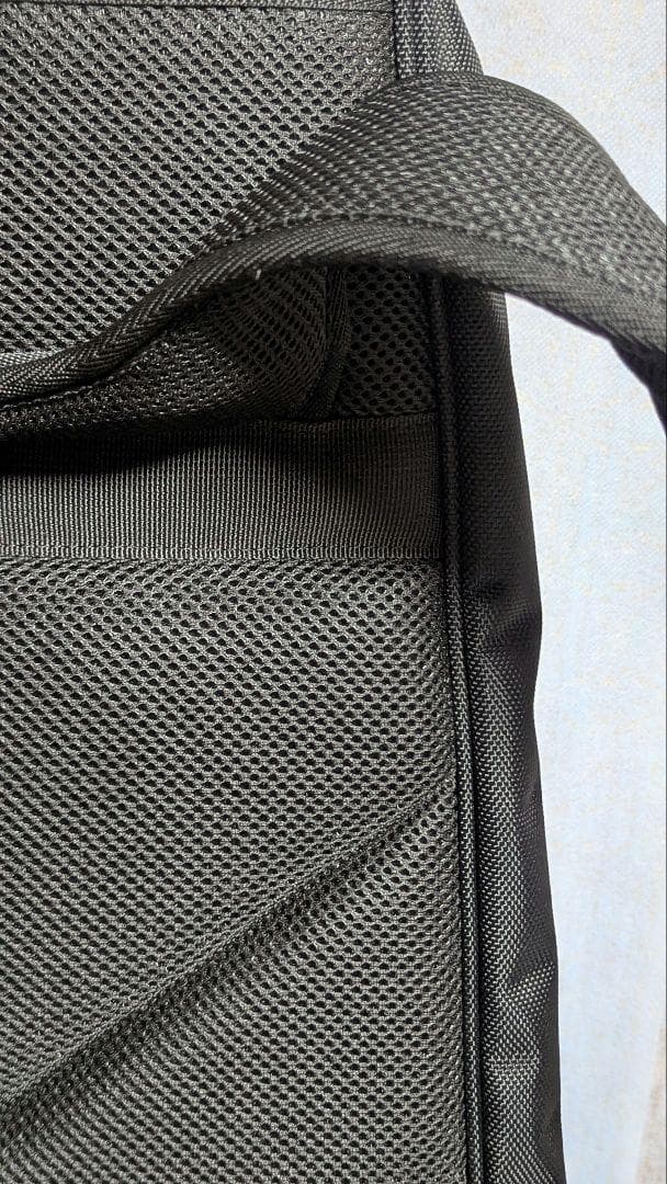 JML バイオリンケース　シェル構造バックパック型　ホワイトカラー