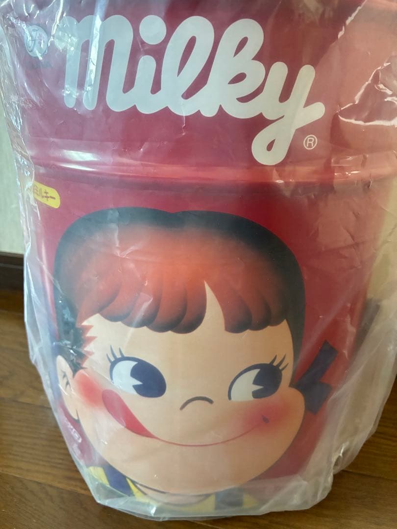 希少 不二家 ペコちゃん ポコちゃん　スツール缶　ペール缶　バケツ缶　収納箱　赤