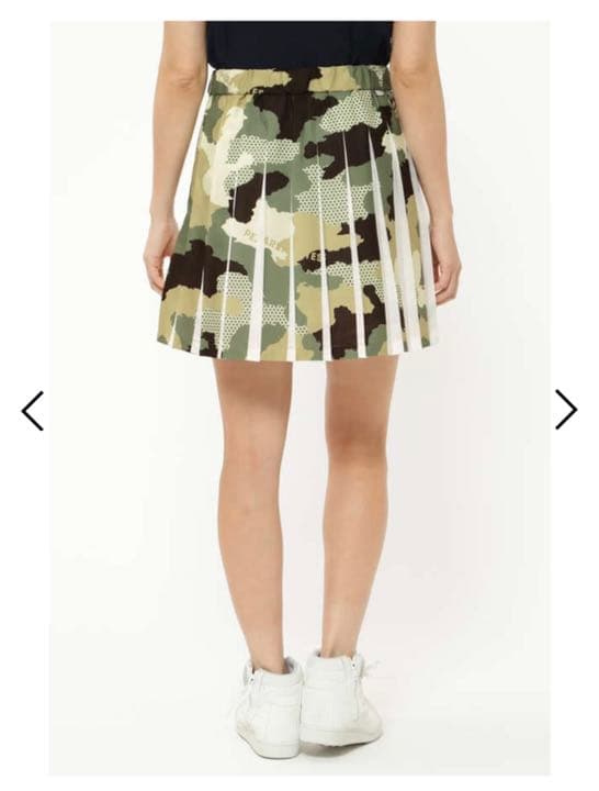 パーリーゲイツ　カモ柄　プリーツスカート
