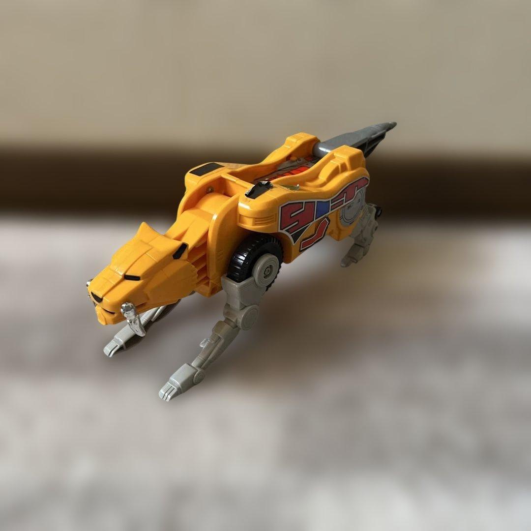 【恐竜戦隊ジュウレンジャー】　DX大獣神