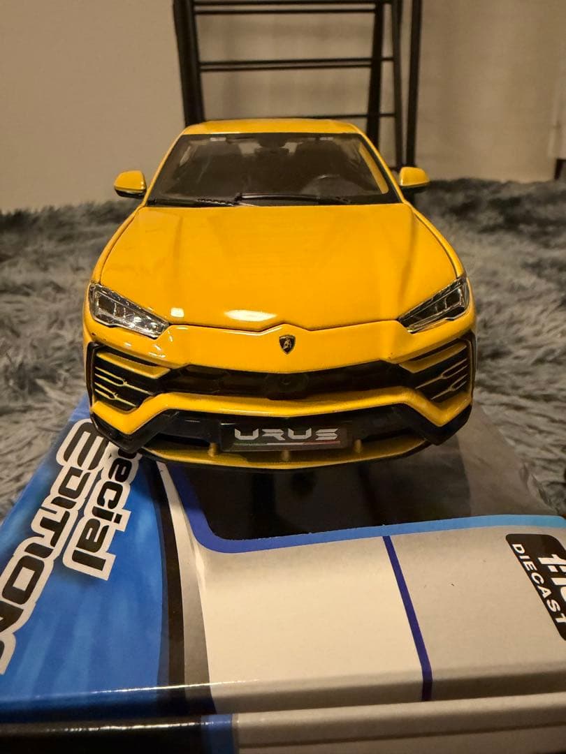 ミニカー Lamborghini Urus Special Edition 1/18
