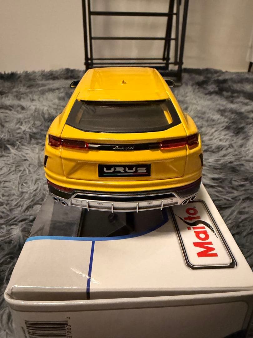ミニカー Lamborghini Urus Special Edition 1/18