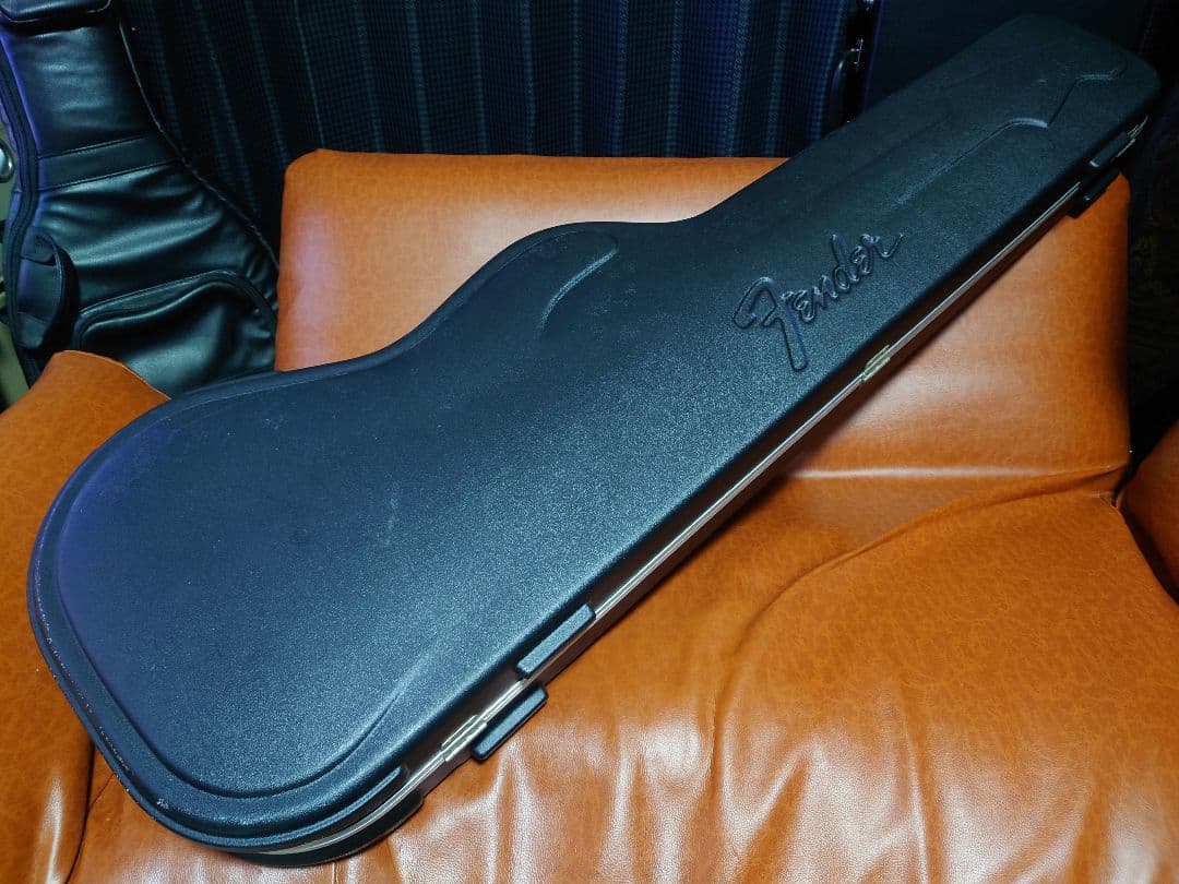 ベース Fender American Deluxe Precision Bass V